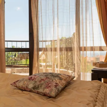 Vista виста Гостевой дом Свети-Влас